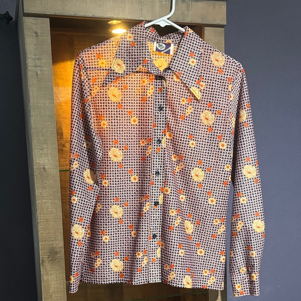 Retro Floral Pattern Shirt 70’s Vintage Button Down